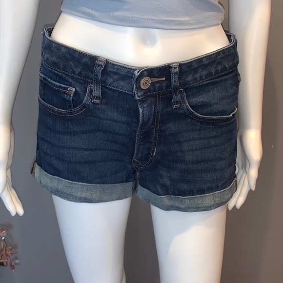 2/$40 Express Stretch + Performance Shortie Relaxed Low Rise Shorts - Picture 2 of 15
